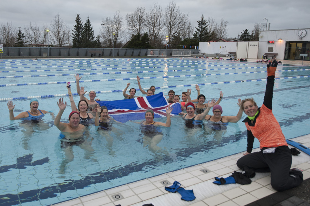 Um 20 manns tóku þátt í maraþonæfingunum, sumir voru stutt en aðrir allan tímann. (Ljósmynd / ÆVG).